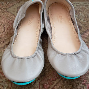 Tieks Classic Taupe size 9